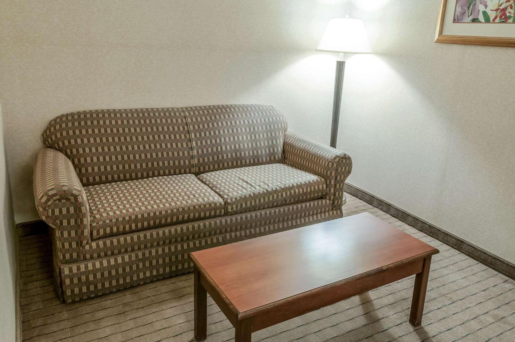 Quality Inn & Suites Grants - I-40 Екстер'єр фото