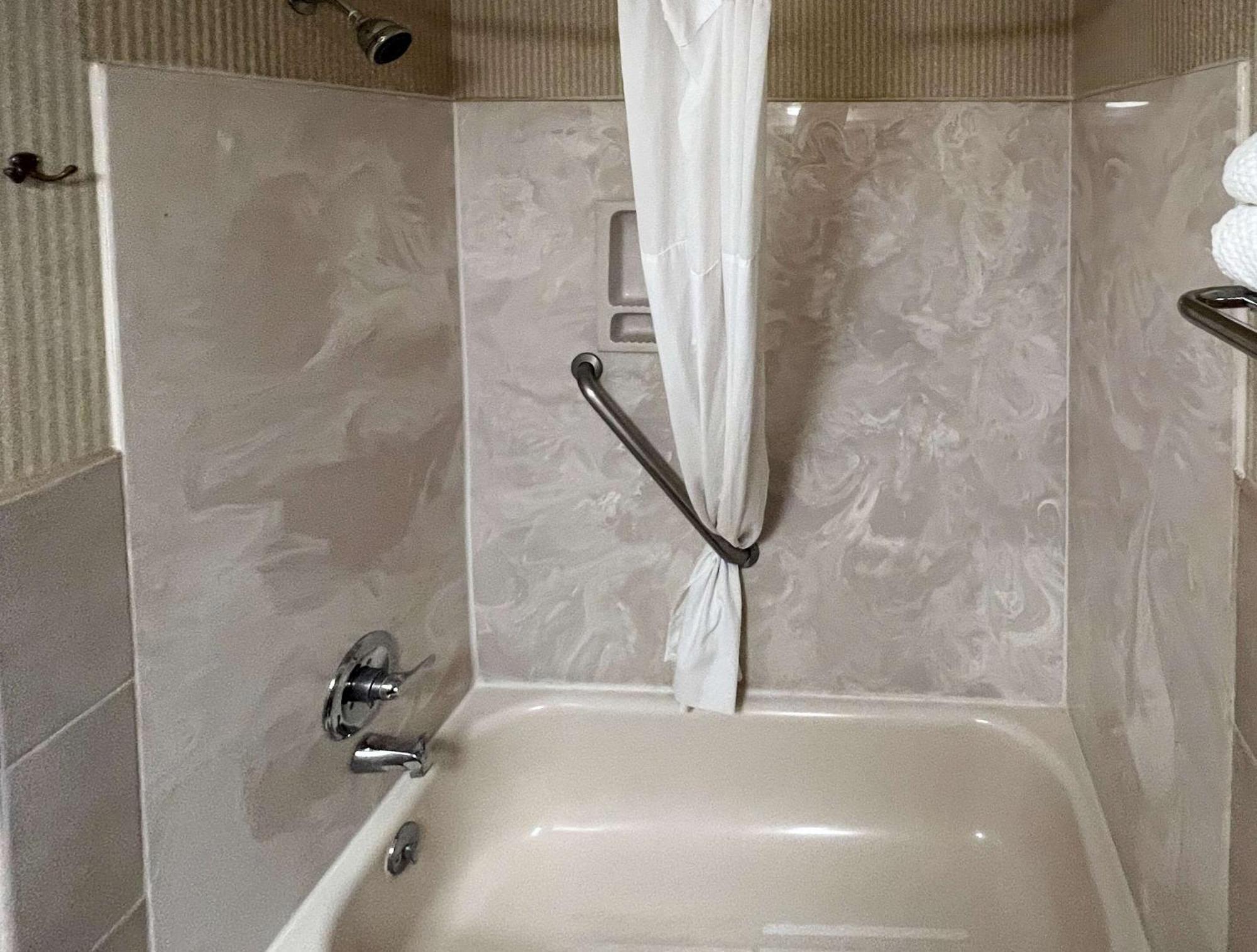 Quality Inn & Suites Grants - I-40 Екстер'єр фото
