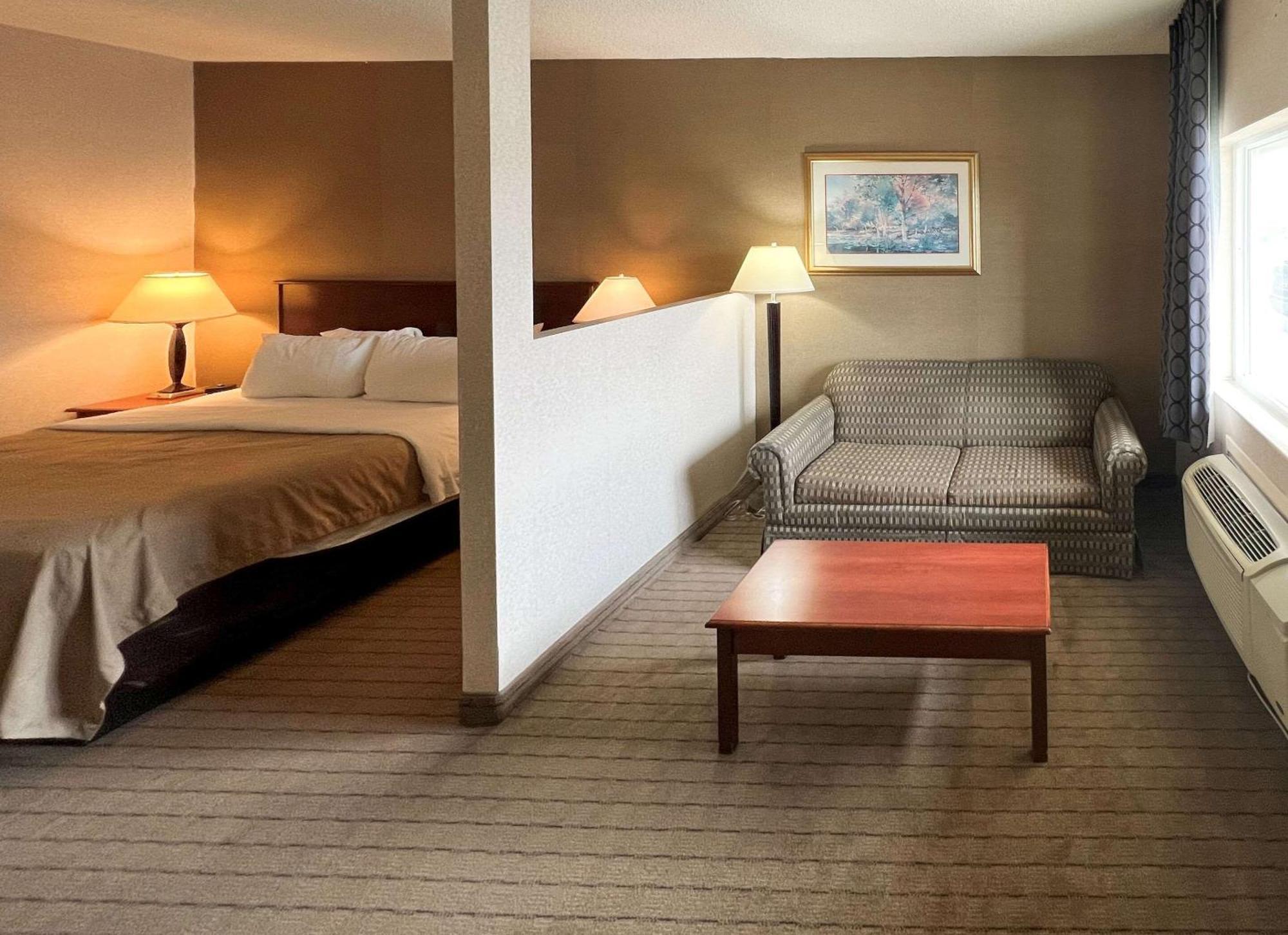Quality Inn & Suites Grants - I-40 Екстер'єр фото