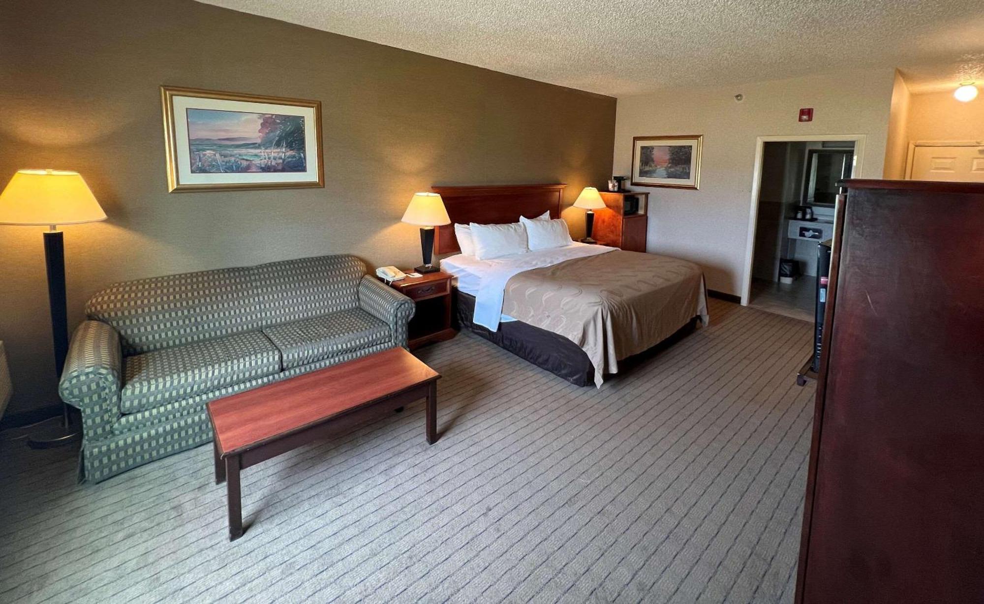 Quality Inn & Suites Grants - I-40 Екстер'єр фото