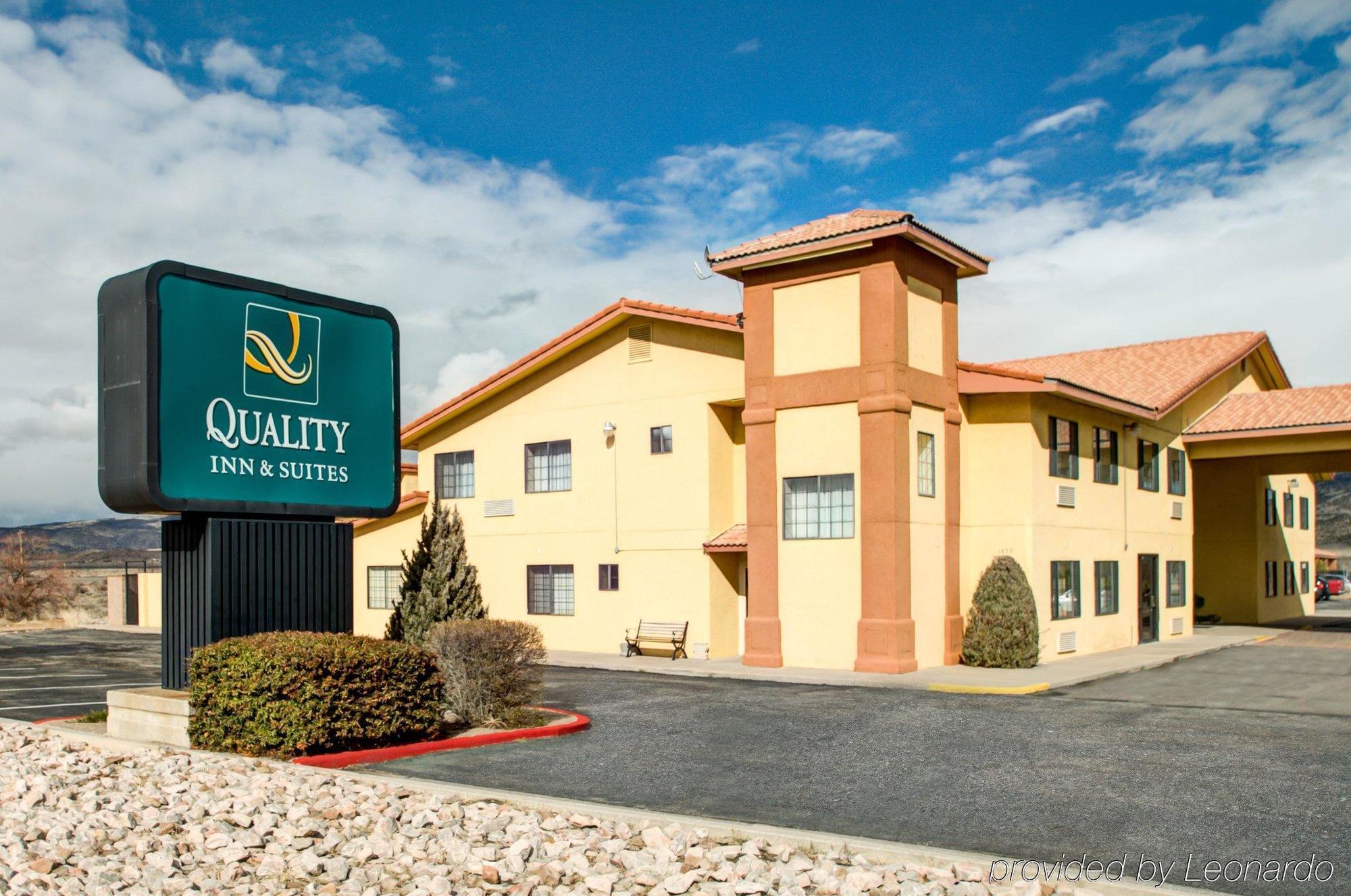 Quality Inn & Suites Grants - I-40 Екстер'єр фото