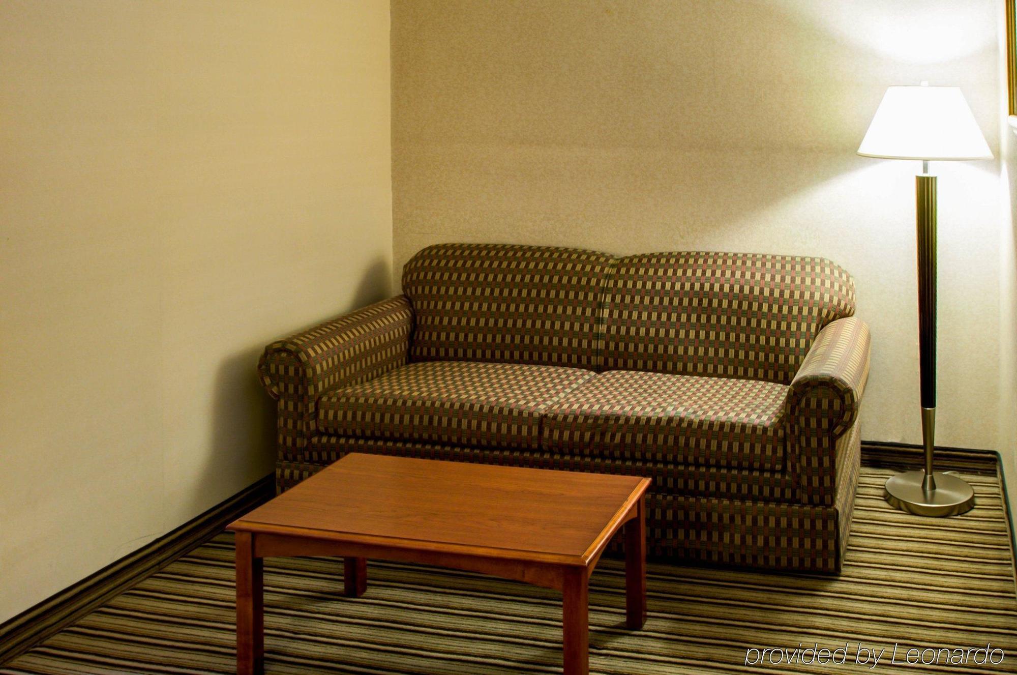 Quality Inn & Suites Grants - I-40 Екстер'єр фото